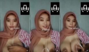 VCS Jelita Cewek Hijabers Toge Binal Mainin Uting Basah Livu