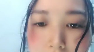 Pengen Mandi Bareng Kimociw Sambil Jilat Dua Lobang HOT51